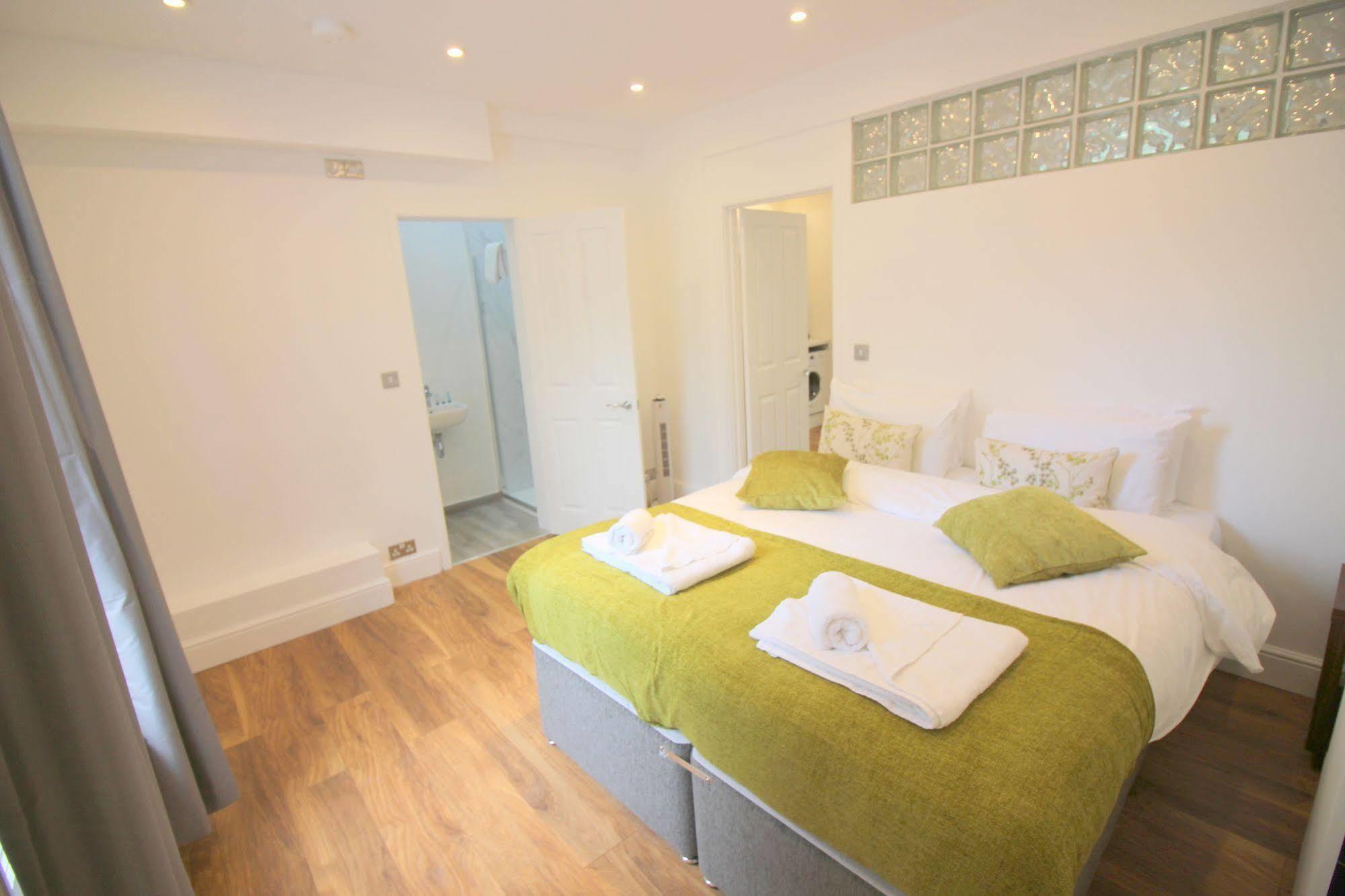 Cambridge City Apartments Luaran gambar